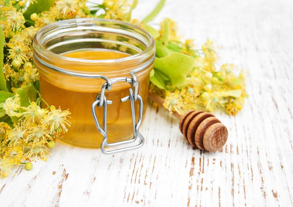 Miód nawłociowy: właściwości, przeciwwskazania i zastosowanie