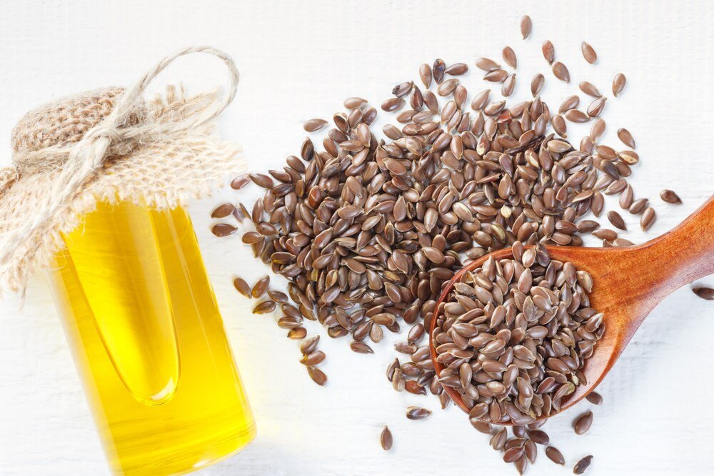 Picie oleju lnianego na zaparcia – jak stosować i jakie efekty można osiągnąć?