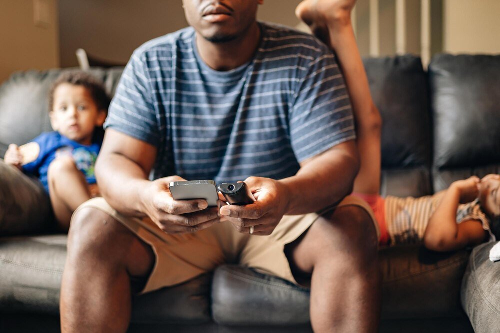 Uzależnienie od internetu u dzieci: objawy i skutki oraz jak leczyć