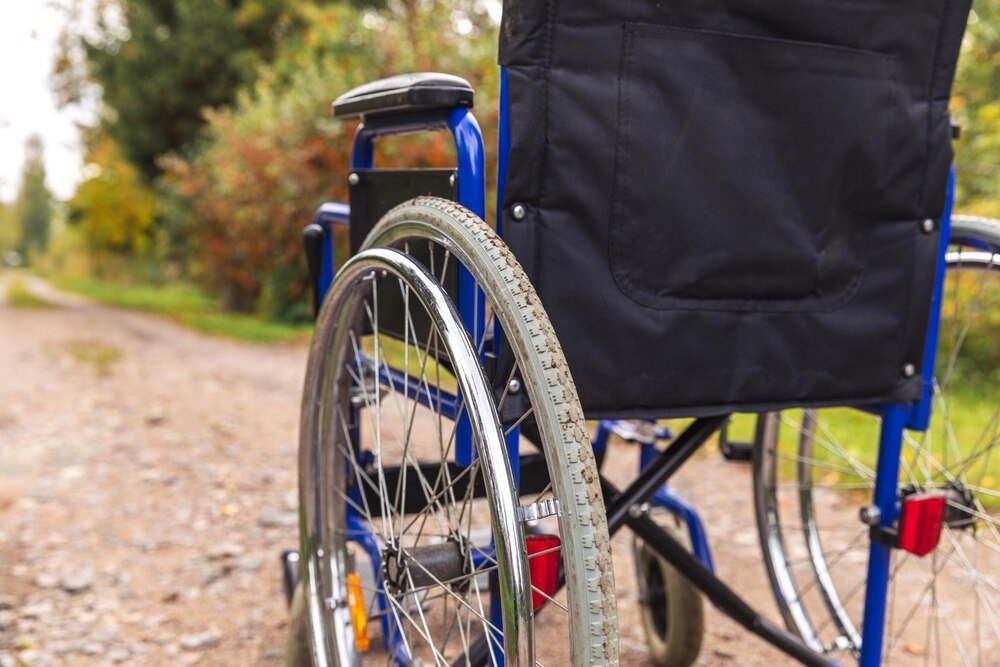 Czy lekarz rodzinny może wystawić zlecenie na wózek inwalidzki – aktualne przepisy